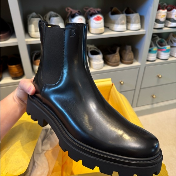 Tod's Black Leather Ankle Boots - Picture 3 of 16